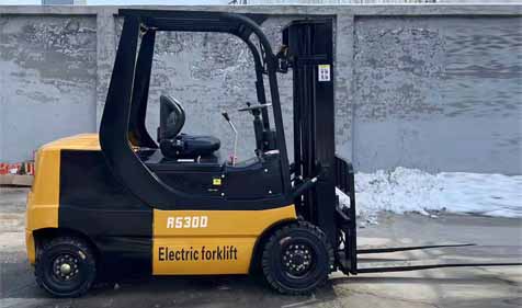 Rippa Group Electric Forklifts in Cloud Warehousing Systems